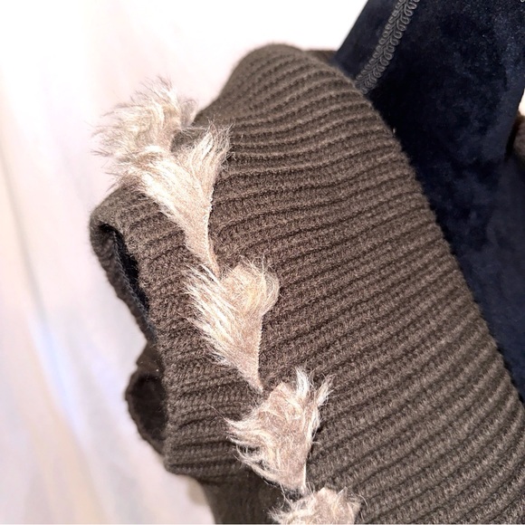 VTG Y2K Cache Cardigan Sweater Vest Womens Small Faux Fur Trim Brown Shag - Picture 8 of 12